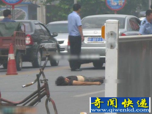 湖北南漳水鏡路段轎車撞死三輪車男子(組圖)