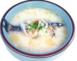 產婦鯽魚湯