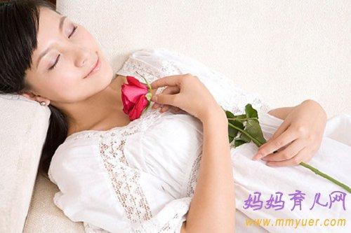 女生如何更強(qiáng)的迎來第一次月經(jīng)？ 如何幫助女孩迎來月經(jīng)？